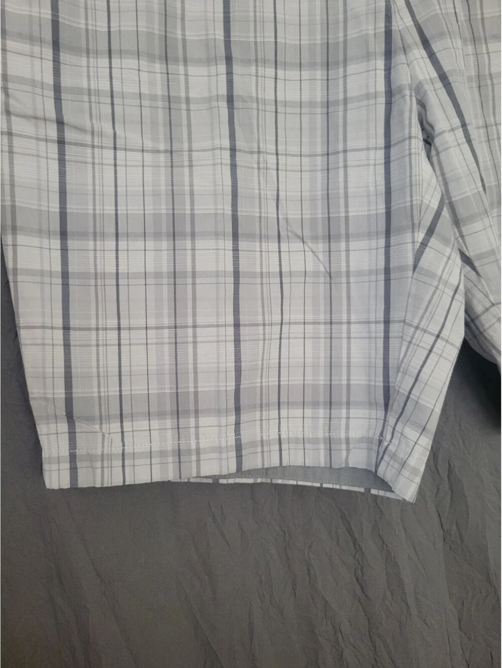 Calvin Klein Mens 38 Gray Plaid Bermuda Chino Shorts Preppy Golf NWOT